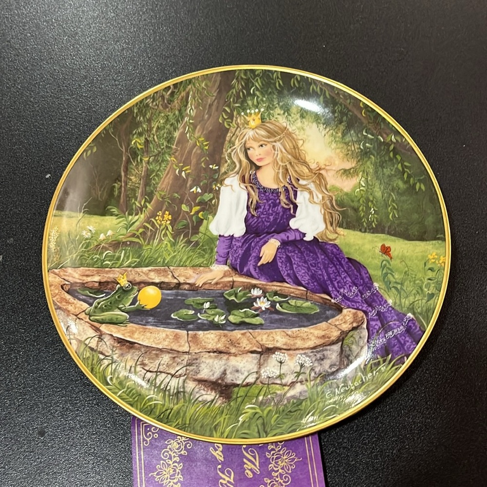 Vintage Kaiser Porcelain W. Germany Plate “The Frog King” with story. - Picture 4 of 12